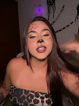 Czat XXX na żywo – Zarahs_Blare1