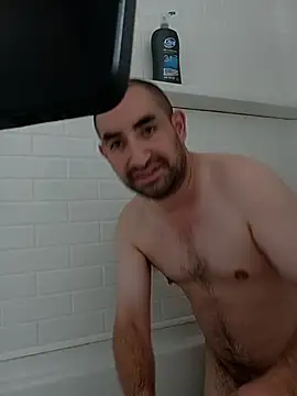 CumDumpPig83 Show in webcam