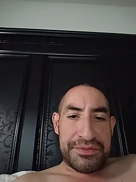 CumDumpPig83 webkamerás műsora
