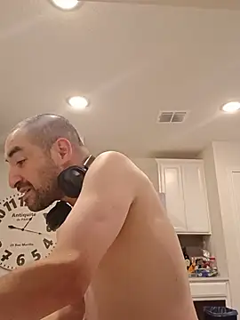 הופעת וובקאם של CumDumpPig83
