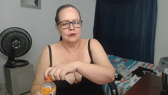 latinalili9 Webcamshow