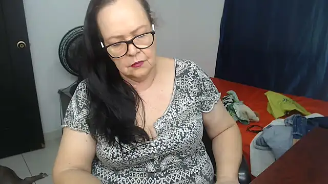 Czat XXX na żywo – latinalili9