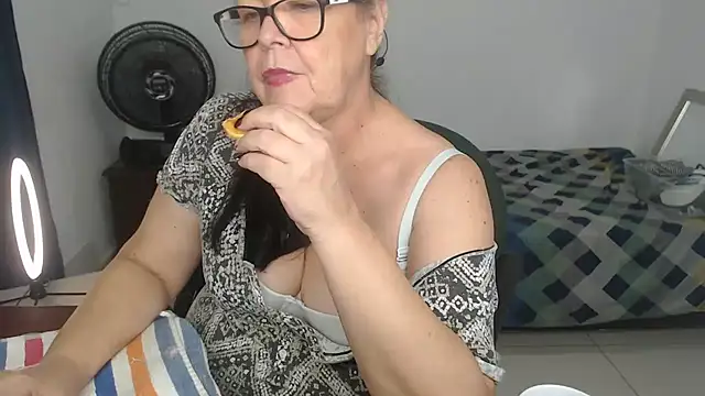 latinalili9's Webcam Show