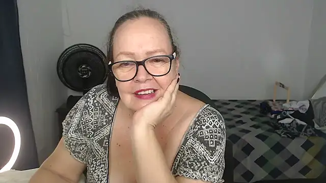 แชท XXX สดของ latinalili9