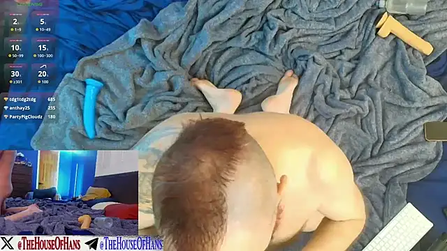 HouseOfHans Show in webcam