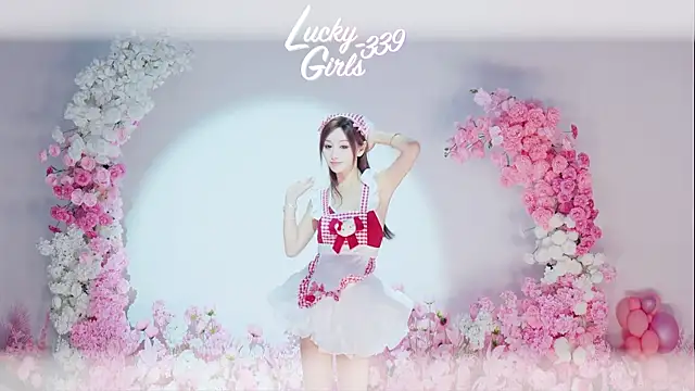 Show de Luckygirls-339 na webcam