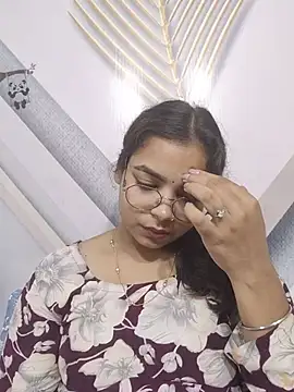 Himani_0122's Live XXX Chat