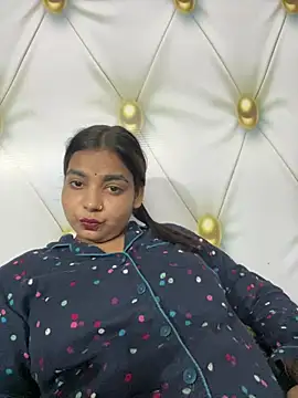 Aayra_Joshi Adlı Modelin Canlı XXX Sohbeti