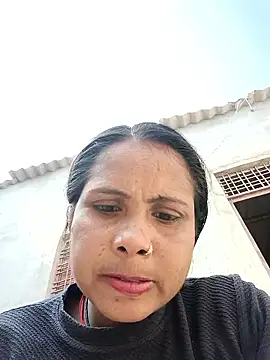 Shreya_pandit's Webcam Show