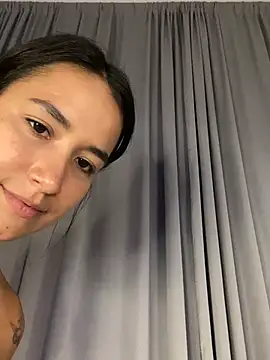 Val12777n Live XXX chat