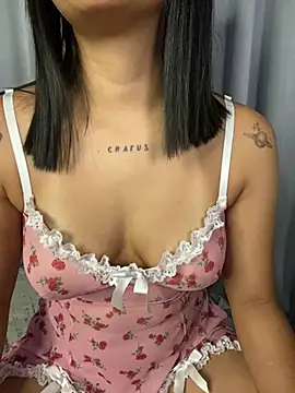 Val12777's Live XXX Chat