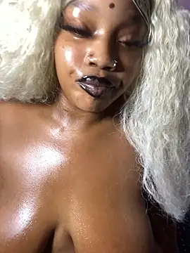THICKBARBIE32のウェブカメラショー