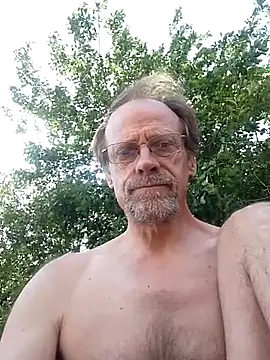 Show modela Quebec46 na web-kameri