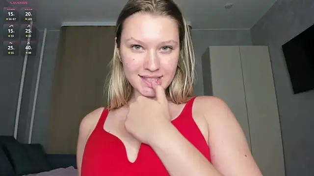 SkyeDavis Adlı Modelin Canlı XXX Sohbeti