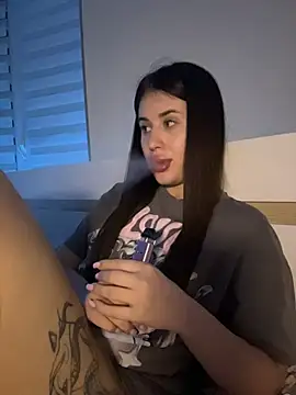 Chat +18 de Lira_Fayeee ao vivo