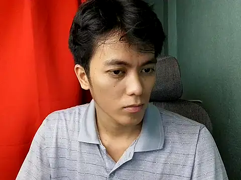 PitchedHangup Pertunjukan Webcam