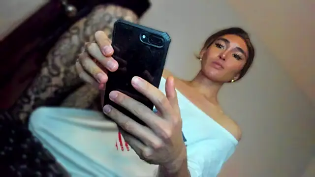 MistressNextDoor_ Webcam show