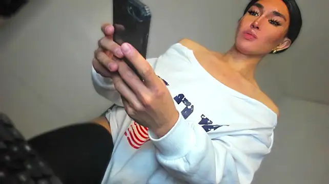 MistressNextDoor_ 在線直播表演
