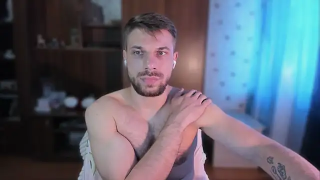 Tony_Wolf Adlı Modelin Web Kamerası Şovu