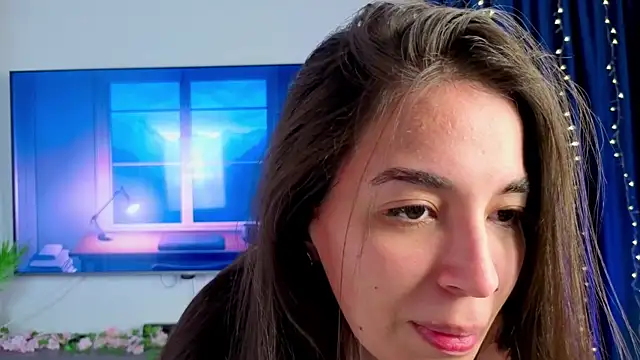 EmmyNoel Adlı Modelin Canlı Sohbet Odası