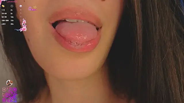 Živý XXX chat EmmyNoel