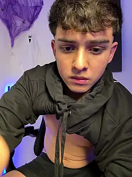 lian_fooxx Show in webcam