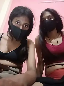 Aaradhya-Rani Adlı Modelin Web Kamerası Şovu