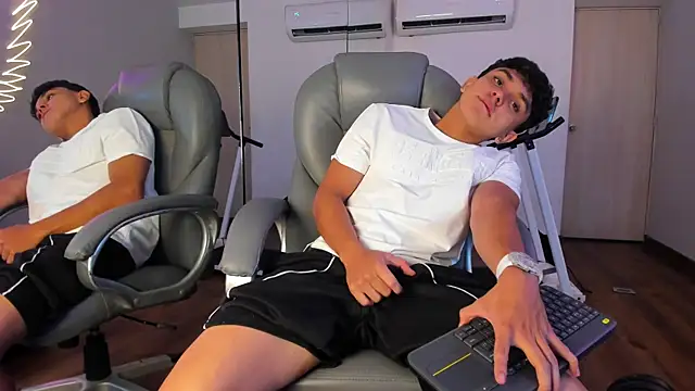 عرض كام _TaylorBlack