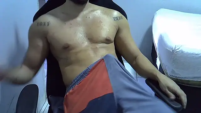 Show de moreno_dotado22 na webcam