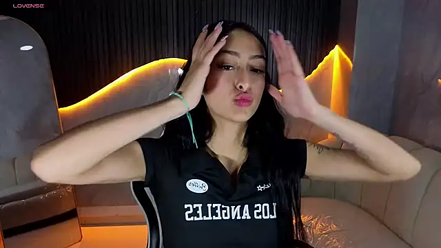 Tifany_Tx XXX чат на живо