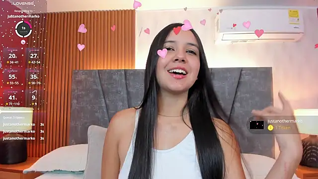 Kandy_doll Show in webcam