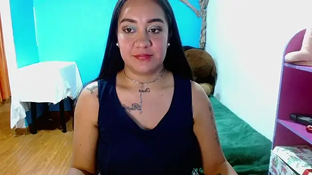 Andrea_deepsloppy live XXX chat