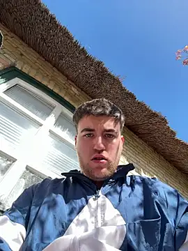 عرض كام KinkyLovePublic