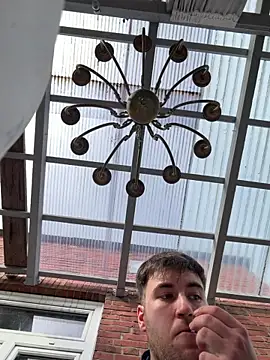 Webkamerová show KinkyLovePublic