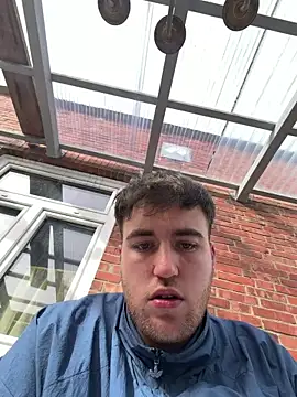 KinkyLovePublicn Webbikameraesitys