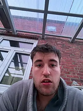 KinkyLovePublicのウェブカメラショー