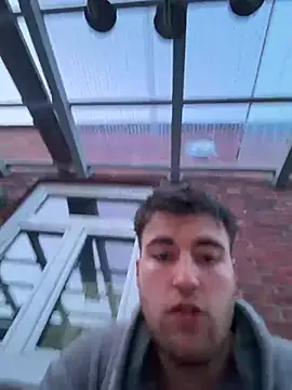 KinkyLovePublicのウェブカメラショー