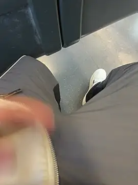 KinkyLovePublic webkamerás műsora