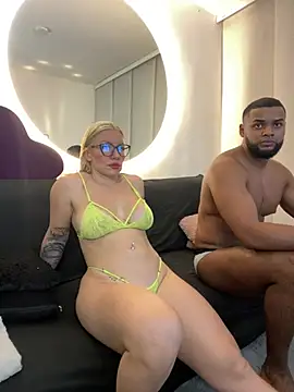 Natalia_Fit Show in webcam