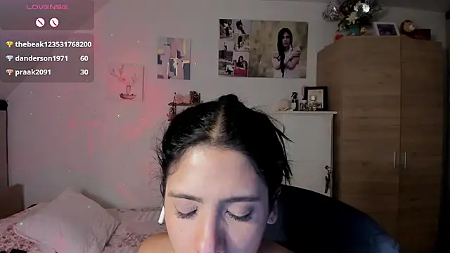 Veronikolsen- Show in webcam