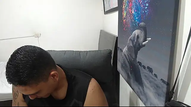 coltonmassiff's Webcam Show