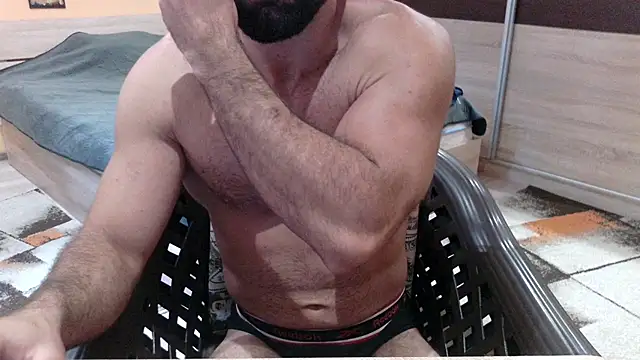 Show modela alieninhumanbody1 na web-kameri