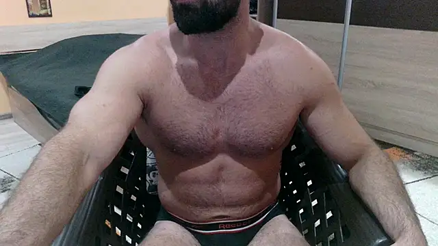 Show modela alieninhumanbody1 na web-kameri