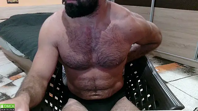 Show modela alieninhumanbody1 na web-kameri