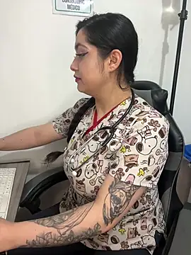 Amyy_1's Live XXX Chat
