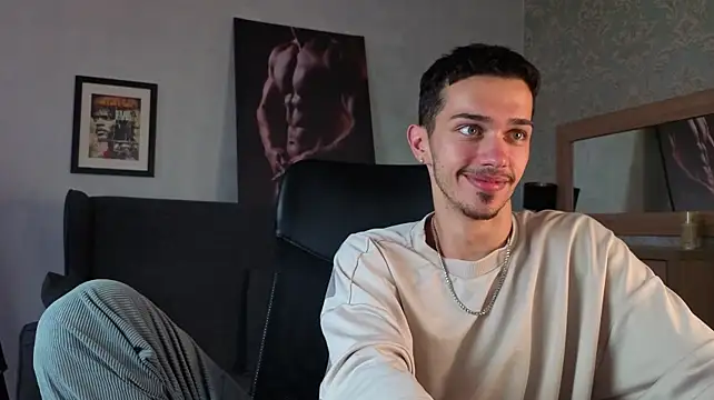 Show modela KaydenDrew na web-kameri
