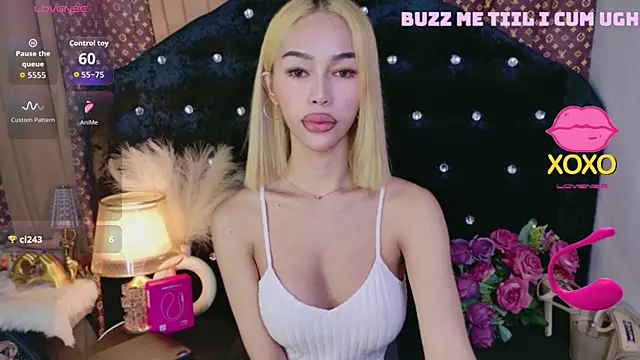 Tarah_Morphyn Webbikameraesitys