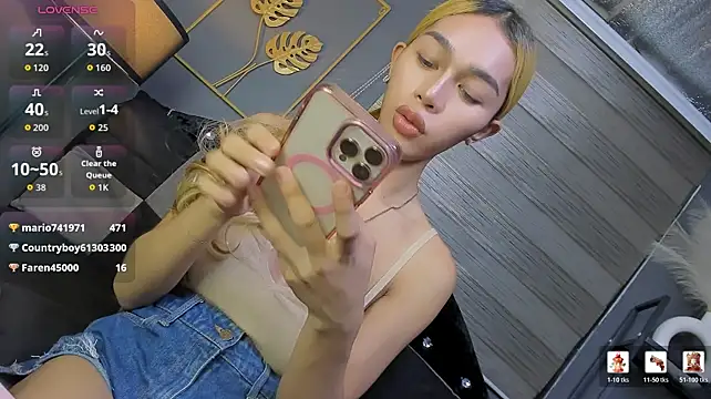 Tarah_Morphy Pertunjukan Webcam