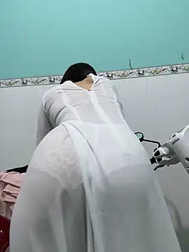 Nana-19 Webcam Show
