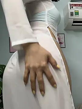 Nana-19's Webcam Show